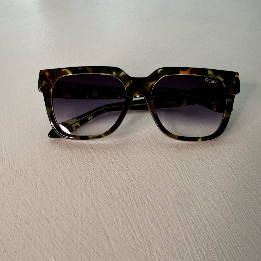 Quay Tortoiseshell Square Sunglasses